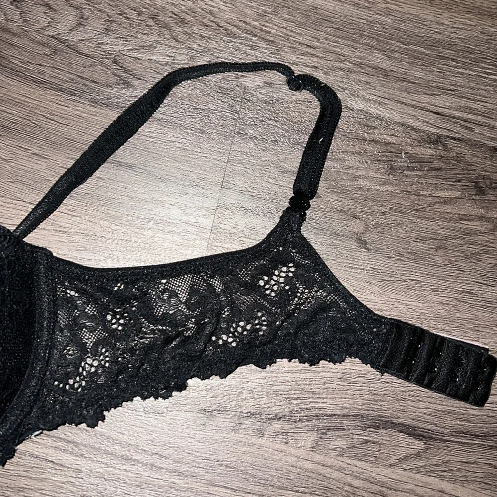 Victoria Secret bra - Picture 2 of 7